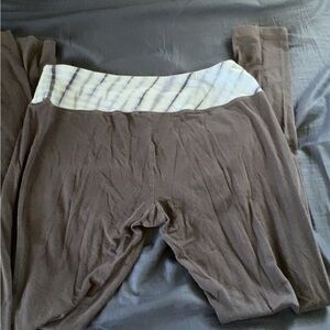 Gray and Blue Leggings with Stretchy Fit